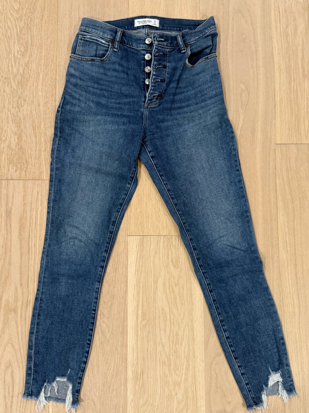 A&F Women’s Super Skinny Ankle High Rise Jeans, Size 4 Long.
